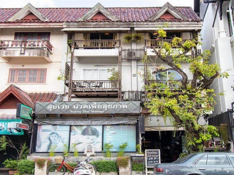 Oyo 391 Pat'S Klangviang Guesthouse Chiang Mai Exterior foto