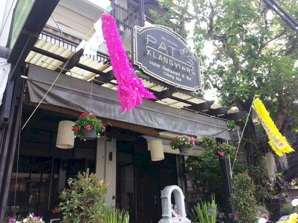 Oyo 391 Pat'S Klangviang Guesthouse Chiang Mai Exterior foto
